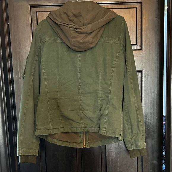 Bella Swan Twilight Jacket Sz Large BB Dakota - Picture 5 of 5